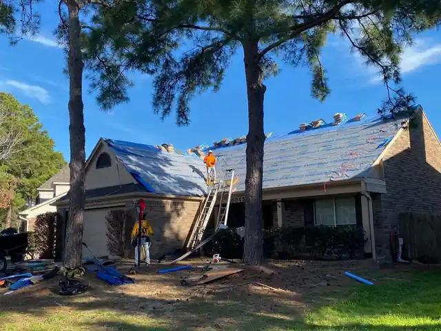 The Benefits of Hiring Professional Roofers